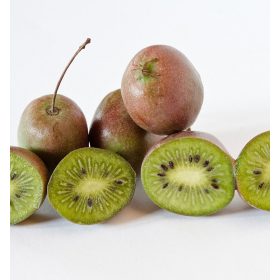   Öntermékeny kivi - Actinidia Arguta 'Bayern Kiwi'