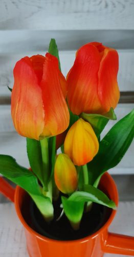Élethű tulipán cserépben - narancssárga